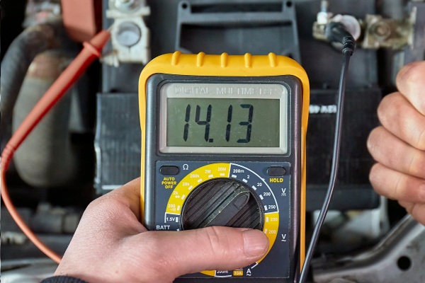 A clear image of a meter on how to test alternator with multimeter, (speedalternators.com).