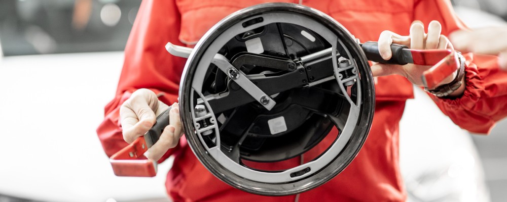 Vehicle wheel alignment repair by a skilled mechanic, (speedalternators.com)
