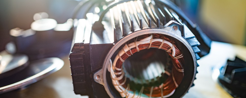An image about what can damage an alternator, (speedalternators.com)